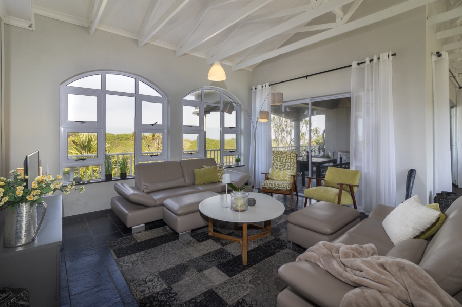 5 Bedroom Property for Sale in West Beach Eastern Cape